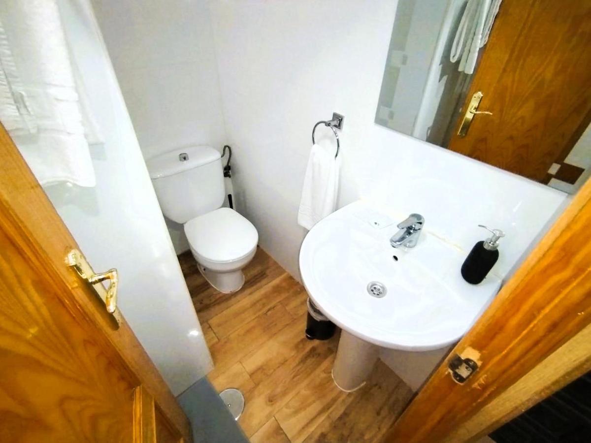 Puerta Del Sol - Apartamento Para 6 Madrid Ngoại thất bức ảnh