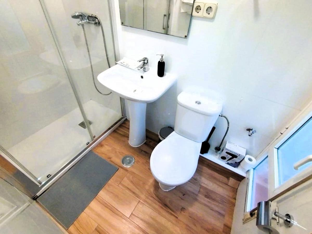 Puerta Del Sol - Apartamento Para 6 Madrid Ngoại thất bức ảnh